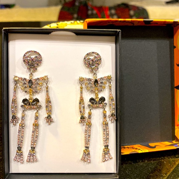 NIB MR. BONE-JANGLES JEWELED SKELETON DANGLING EARRINGS - Picture 5 of 6